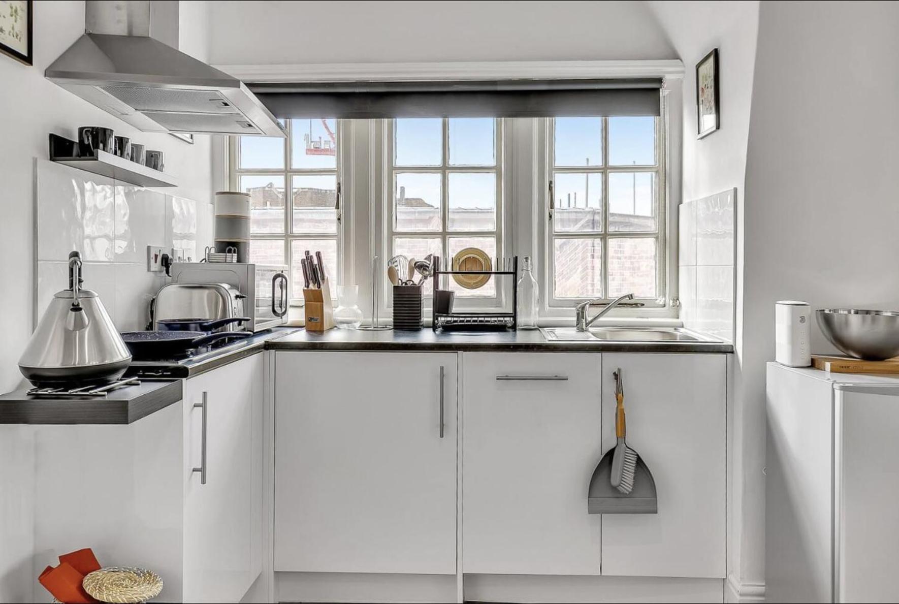 Apartment Vibrant Kensington Street London